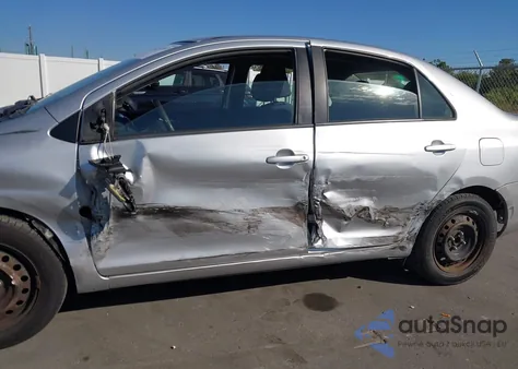 2012 Toyota Yaris z USA, uszkodzony, nr VIN JTDBT4K37CL012776